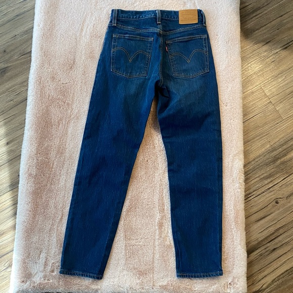 Levi’s Wedgie Jeans - Picture 10 of 10